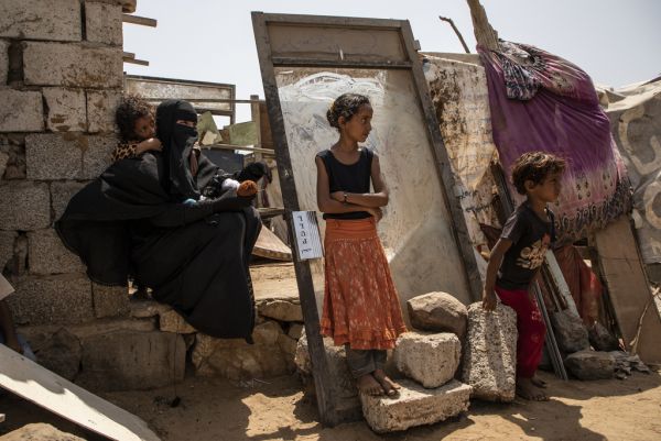 فورين بوليسي: المرأة في اليمن حقوق منتقصة قبل الحرب وبعدها (ترجمة خاصة)