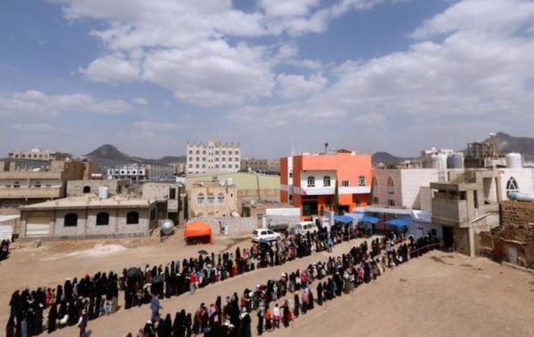 برنامج الأغذية: عدد من يعانون أزمة أو حالة طارئة باليمن قد يبلغ 20 مليونا